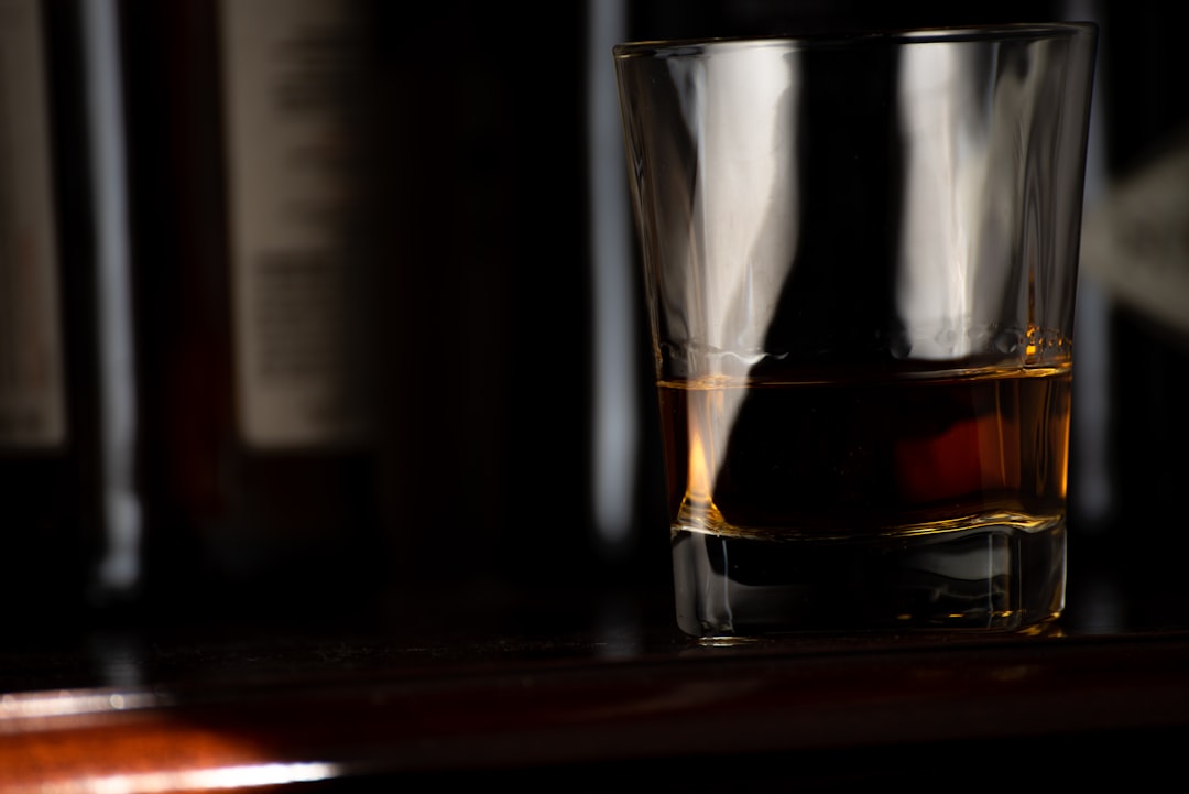 irish whiskey vs scotch whisky comparison bottles bar