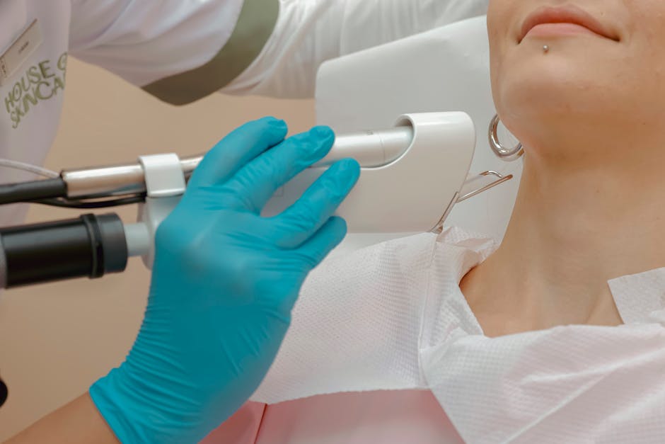 microneedling device close-up, dermaroller skin treatment