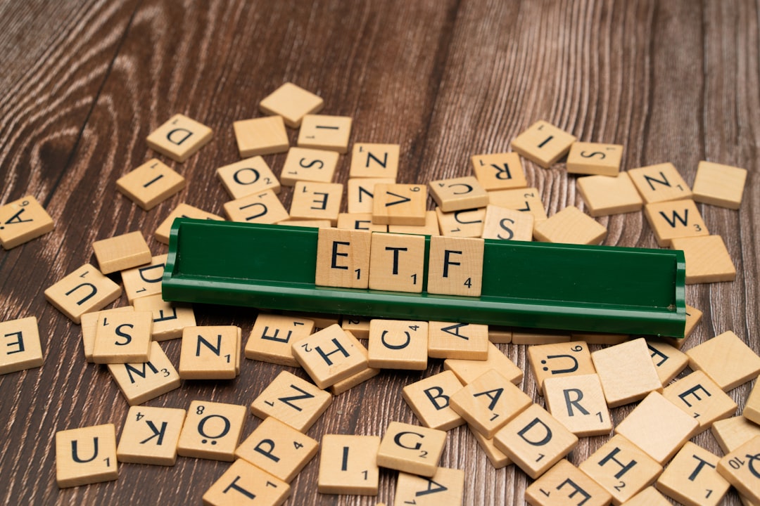 ETF structure diagram, index fund comparison chart