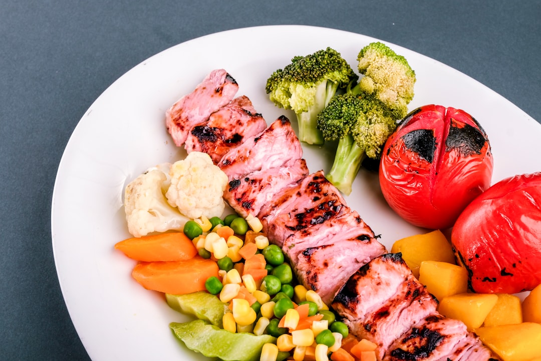 keto friendly foods checklist, low carb vegetables and proteins